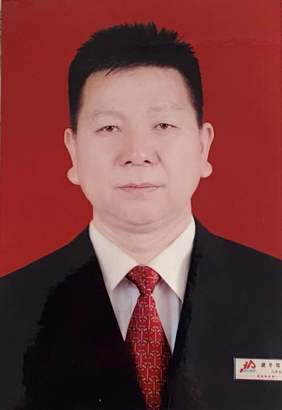 校長：李建平